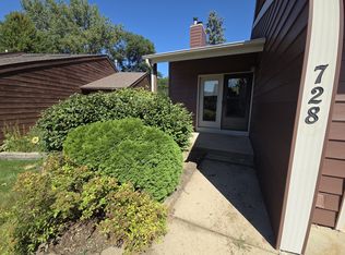 728 Neville Ct SE, Rochester, MN 55904