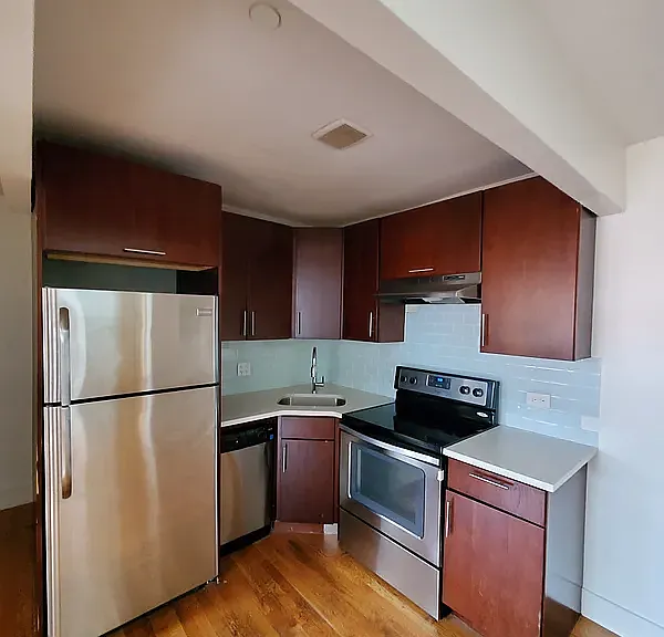 346 Grand St #3A — Photo 2