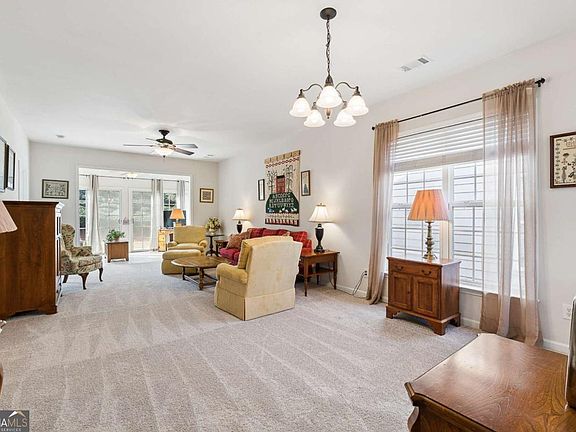 4th image of 6233 Azalea Way