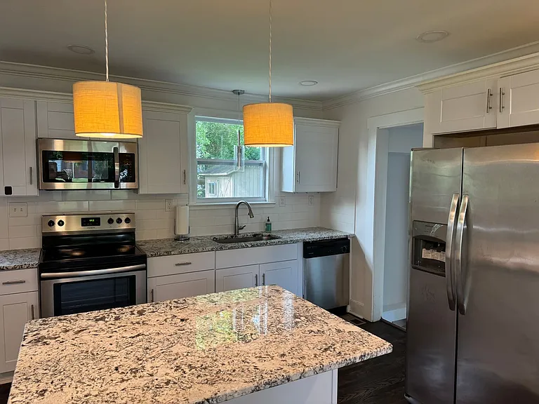 2826 Colonial Cir — Photo 8
