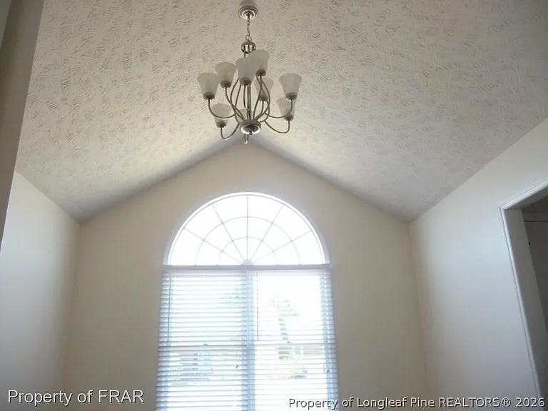 1191 Helmsley Dr — Photo 4