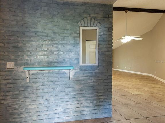 2nd image of 232 N Ridgewood Ave E APT 3-A