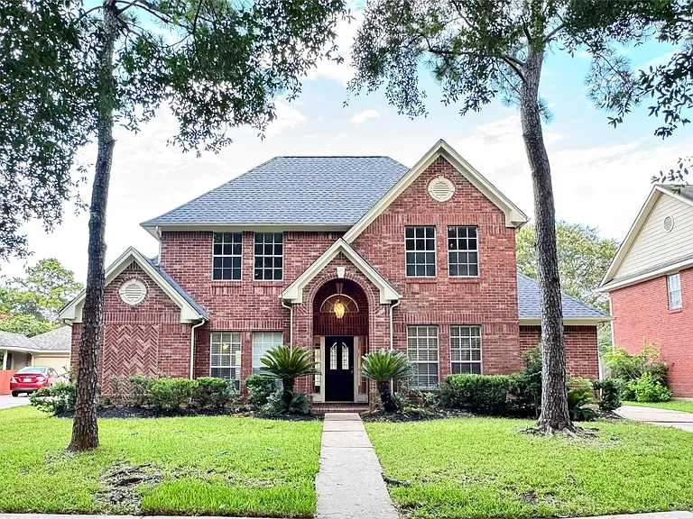 4510 Colony Hills Dr — Photo 2