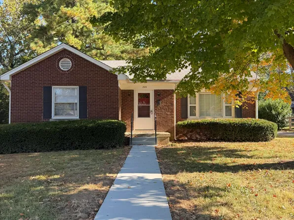 206 Cardinal Ave, Versailles, KY 40383