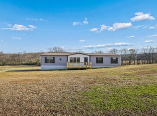 1053 Buncombe Rd, Belvidere, TN 37306