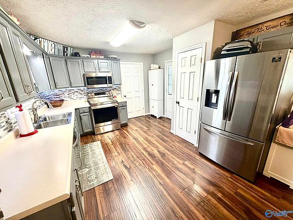 5th image of 312 Greenwood Ave