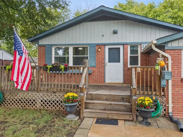 215 Belray Dr, Newport News, VA 23601