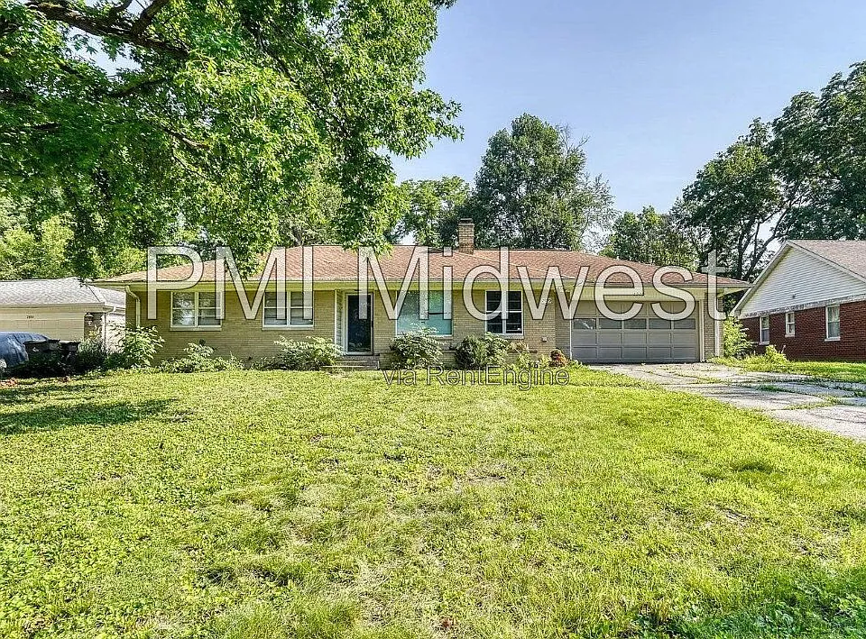 2920 Highwoods Dr E
