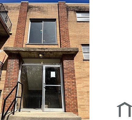 2nd image of 503 Woodlawn Ave #10