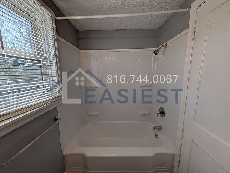 5513 Wabash Ave — Photo 16