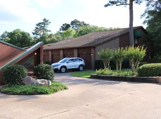 5430 Champions Dr, Lufkin, TX 75901
