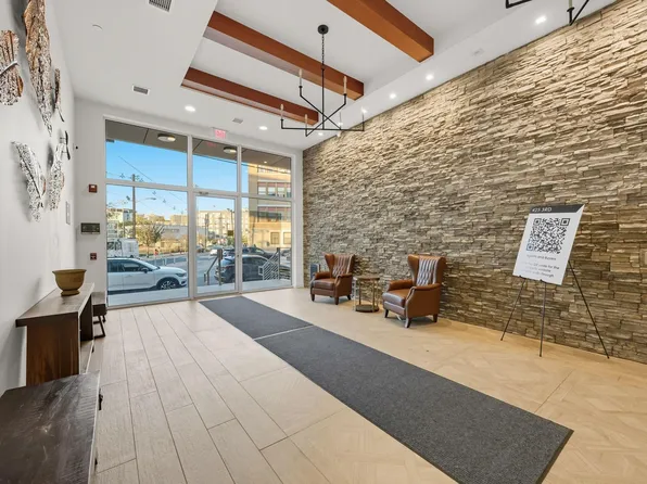 425 3rd Street image 27 of 31