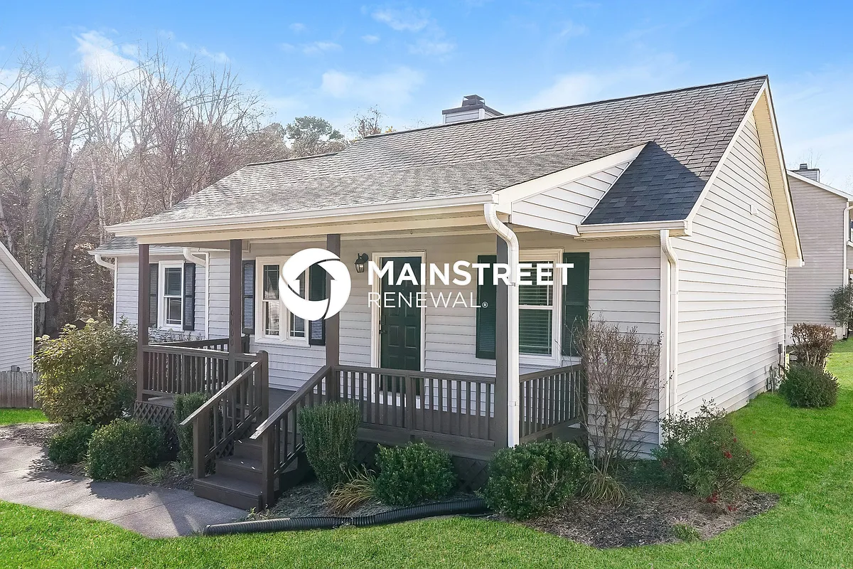 Front View - 6000 Southcrest Dr