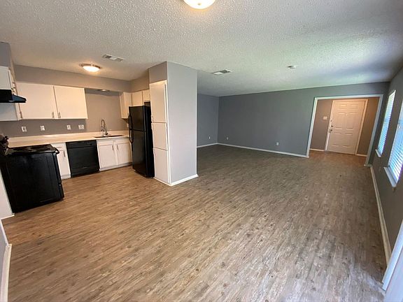 4th image of 9012-9010 Greenmound Ave