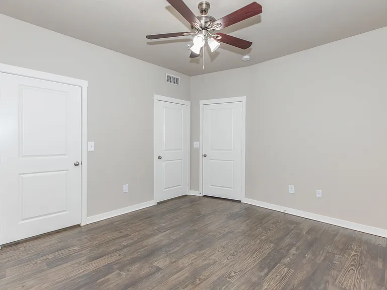 Lodge at Guadalupe Apartments LP — Photo 23
