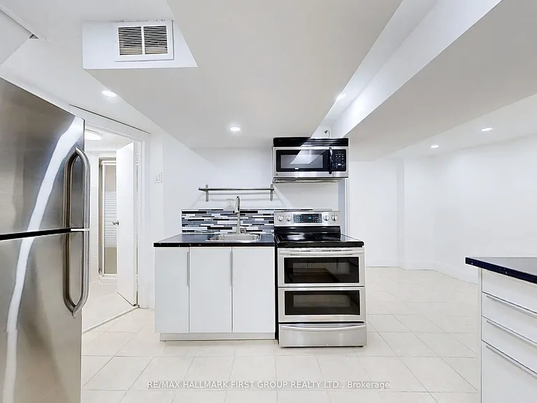 1 Bramwell Dr — Photo 11