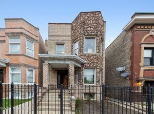 2902 W Diversey Ave, Chicago, IL 60647