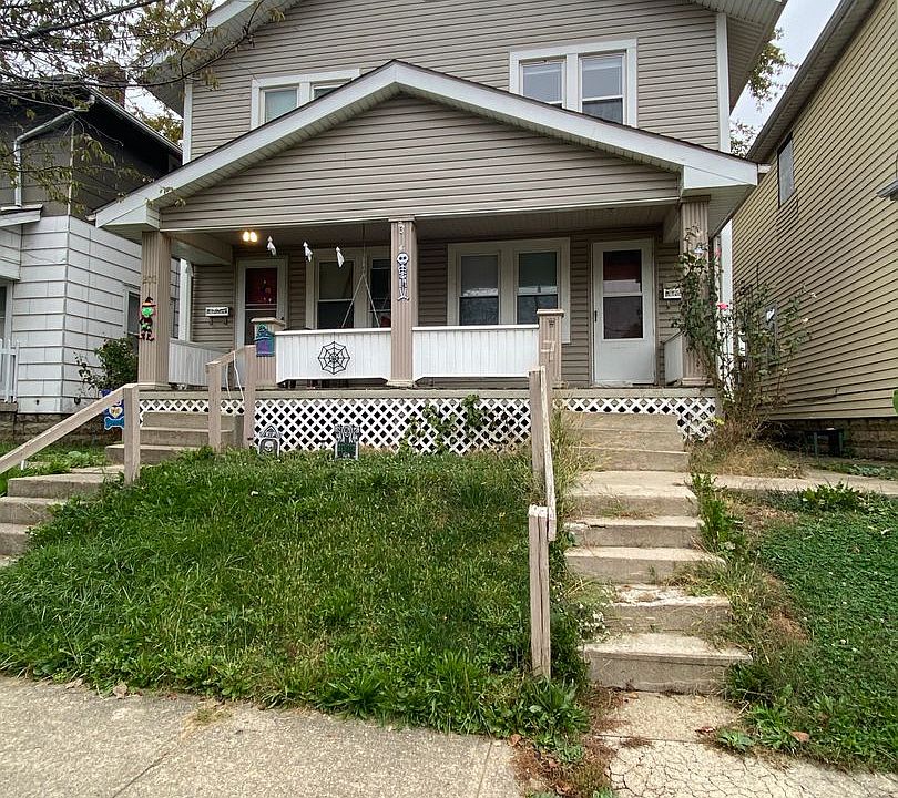 1st image of 200-202 E Woodrow Ave