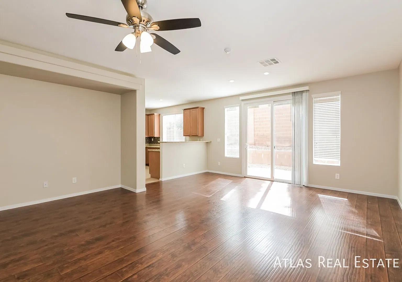You Found It, You Loved It, You Rented It! 4 Bedroom Home With Bedroom On 1st Floor Near W. Cactu... — Photo 2