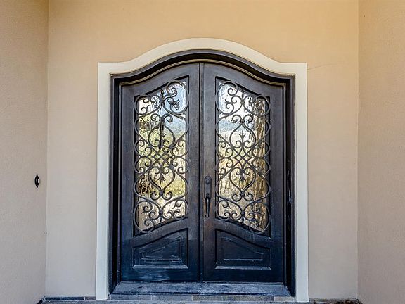 4th image of 5803 Blackstone Creek Ln