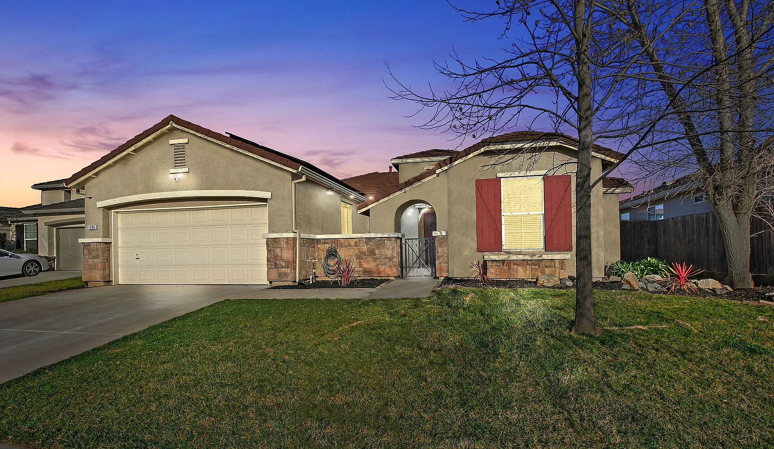 1185 Sabine Ct photo 1