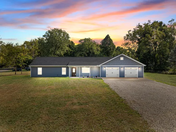 341 Murphy St, Jonesville, MI 49250