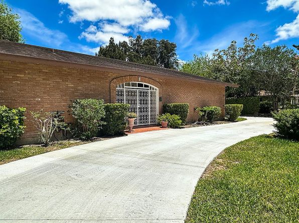 8 Summit Ct