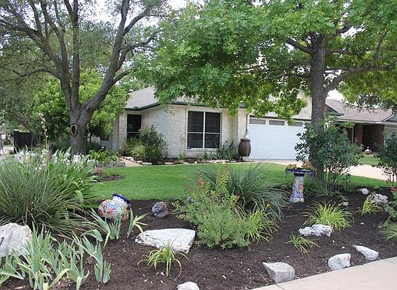 3rd image of 801 Dornach Ct