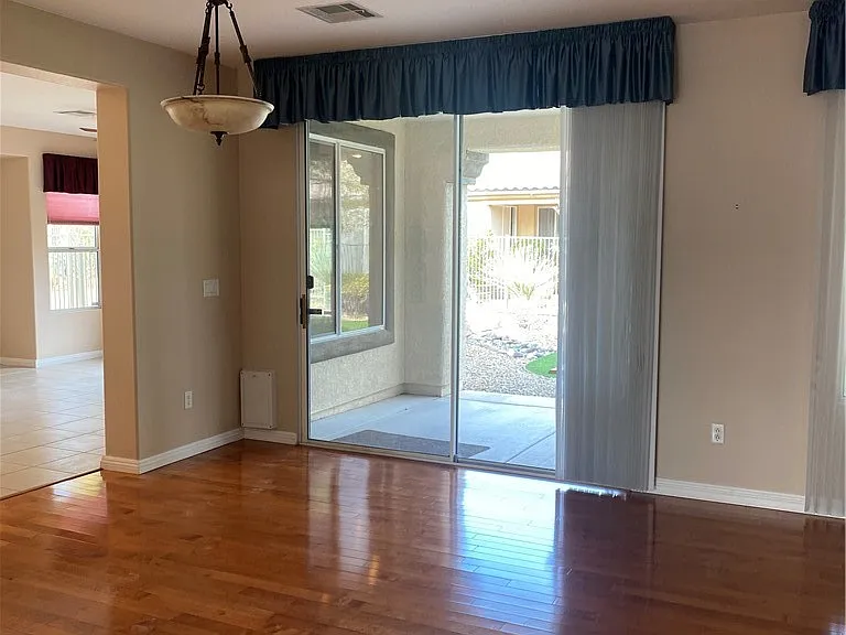 10340 Riva De Destino Ave — Photo 5