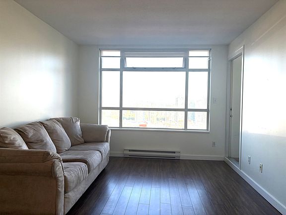 5th image of 438 Seymour St #2308