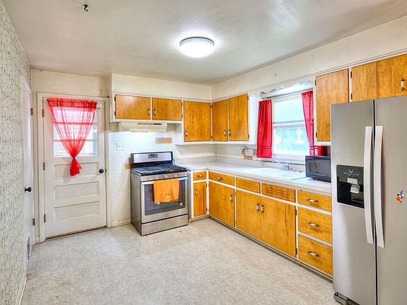 4th image of 5106 N Calumet Ave