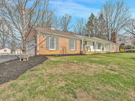 3rd image of 3717 Dogwood Ln SW