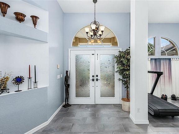 4th image of 20571 Groveline Ct