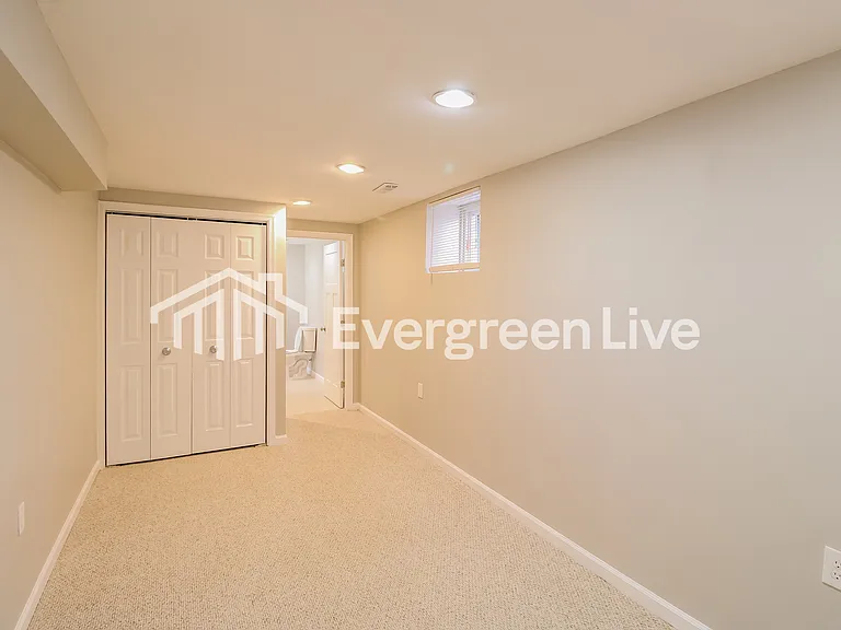 132 N Monastery Ave — Photo 14