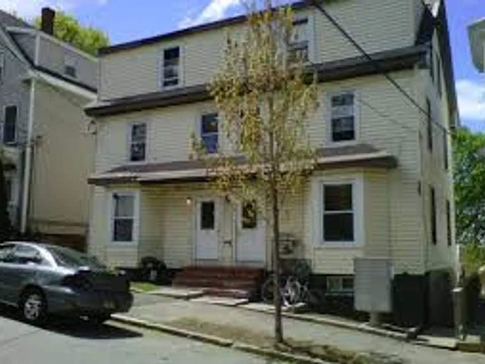 12 Gilman St