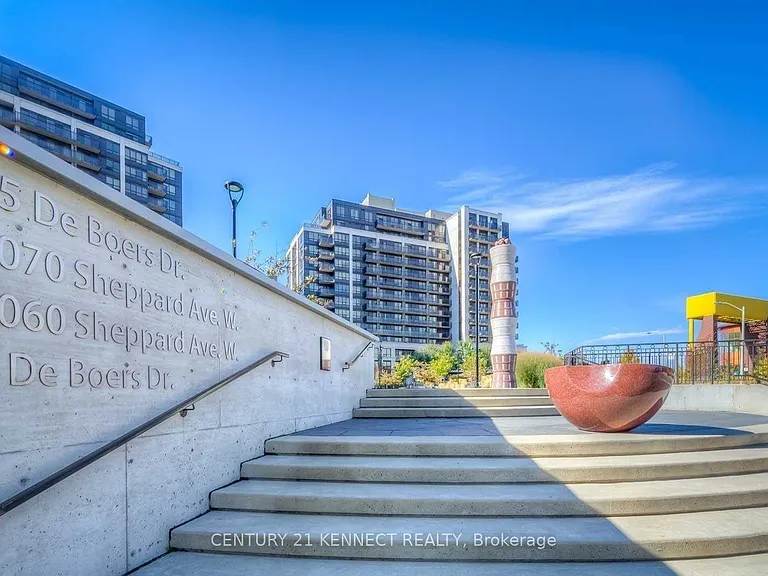 1070 Sheppard Ave W #418 — Photo 2