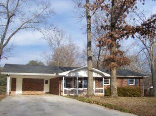 1105 Holly Grove Cir NE, Dalton, GA 30721