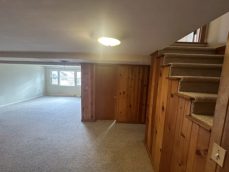 141 Dublin Ct — Photo 35