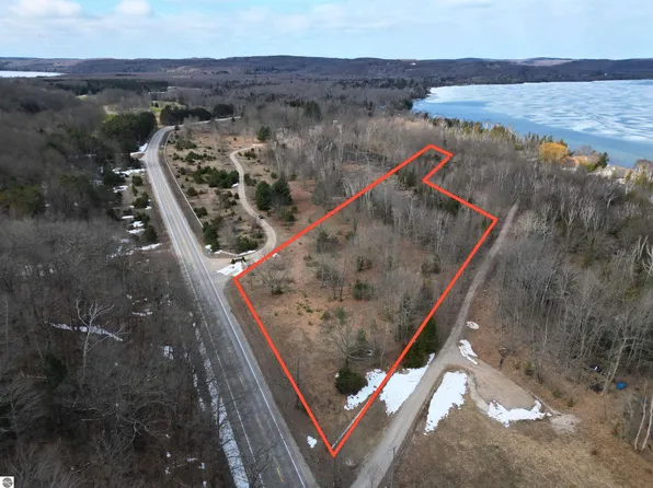 0 Sandy Ln, Cedar, MI 49621