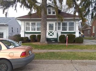 2122 Bellevue Ave, Bettendorf, IA 52722