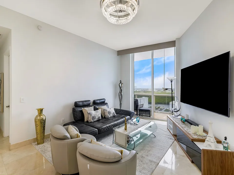 16001 Collins Ave #3505
