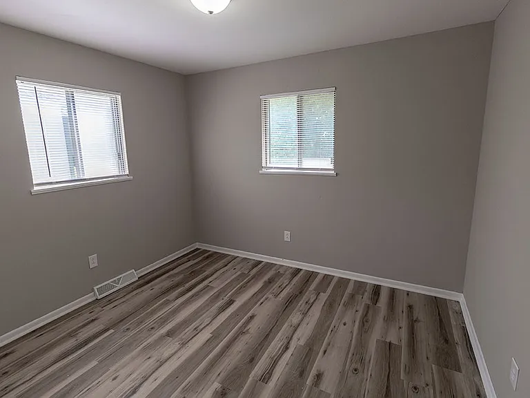 3415 Balboa Ln — Photo 11