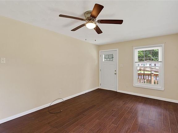 5th image of 5001 Clifton St
