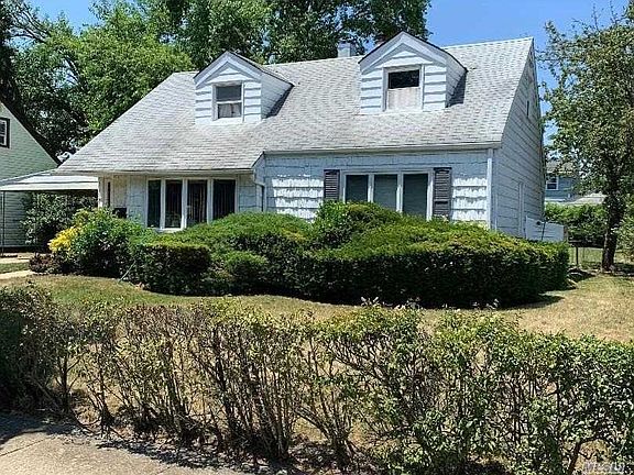 2nd image of 764 Wyngate Dr