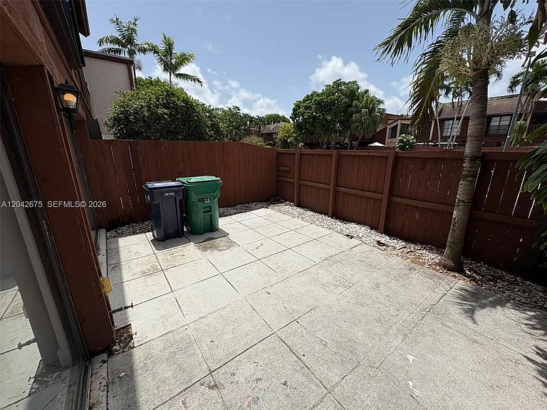 6854 SW 114th Pl #D60 — Photo 8