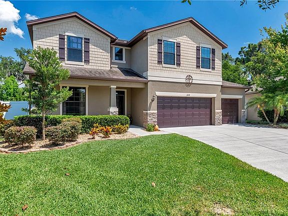 3rd image of 2214 Landside Dr