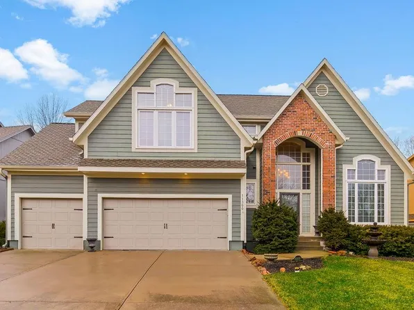 11300 W 144th St, Overland Park, KS 66221