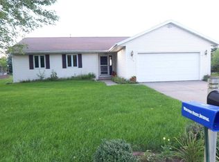 335 Belle Ave, Belleville, WI 53508