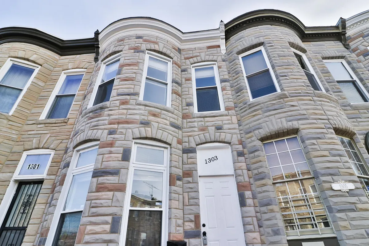 Building Photo - 1303 James St