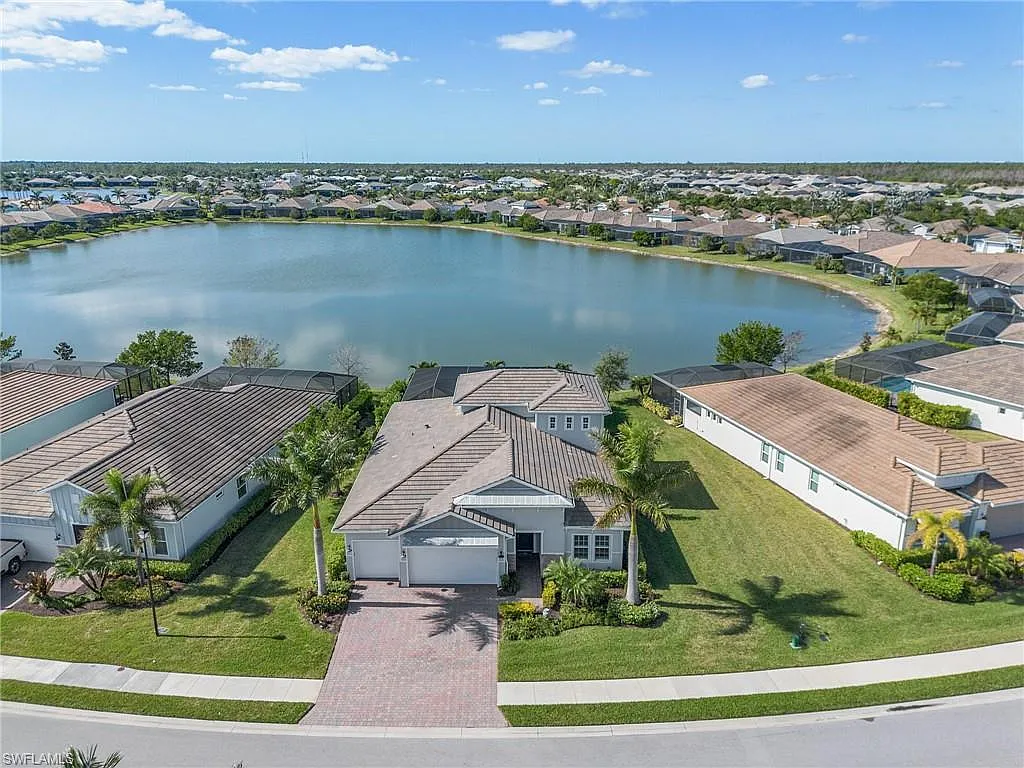 3 bed, 6.0 bath, 3148 sqft, $7,800 — Photo 2